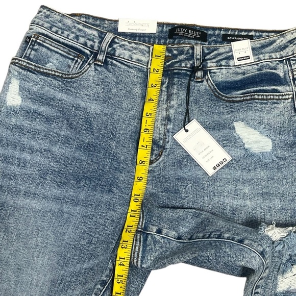 Judy Blue Medium Acid Wash High Rise Boyfriend Jeans plus size 16W - Picture 6 of 12